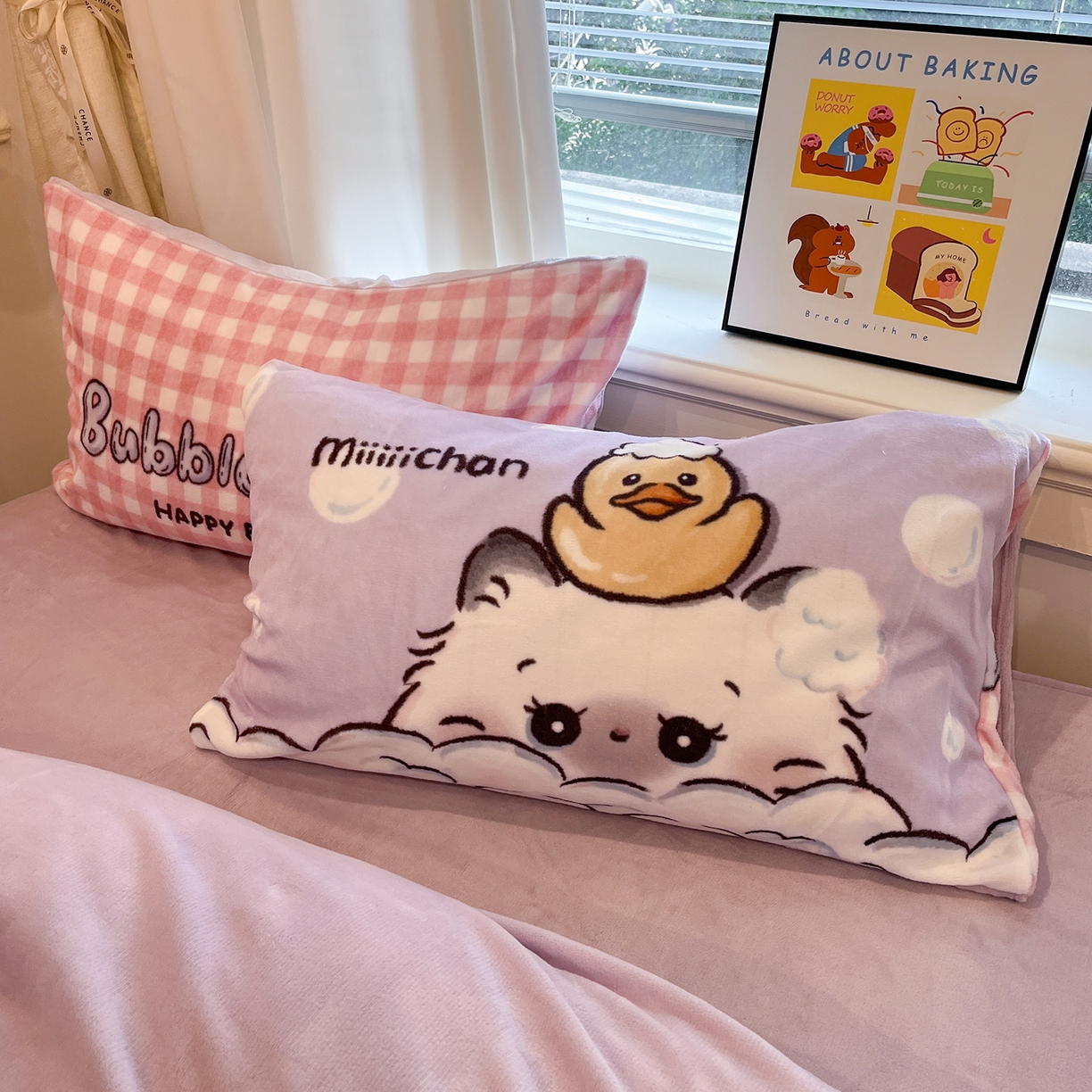 91家纺网 家纺一手货源 找家纺 桃子家居 2025新品A类正版授权miiiiichan咪酱大版卡通数码印花加厚牛奶绒系列四件套 绒大版-咪酱泡泡猫咪