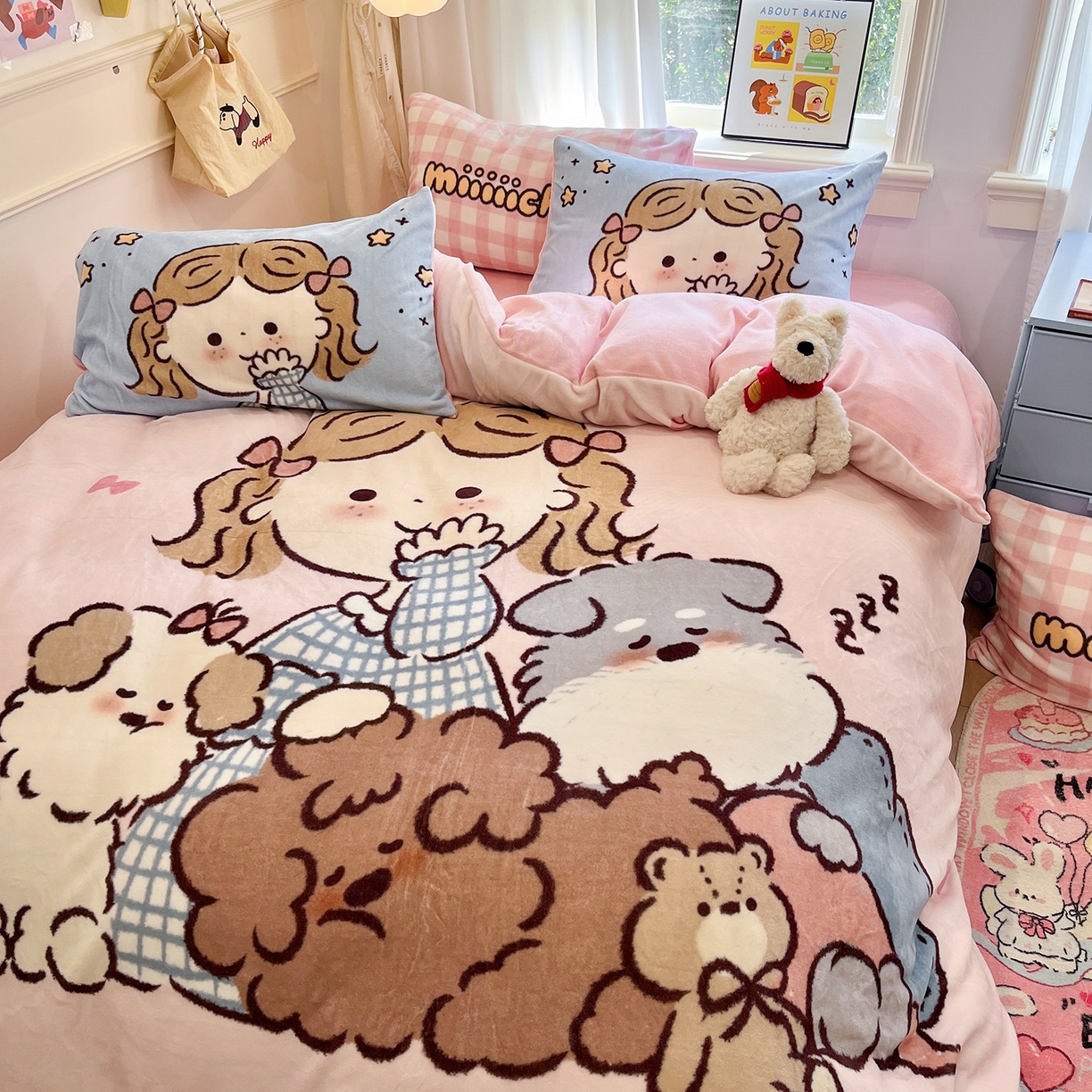 91家纺网 家纺一手货源 找家纺 桃子家居 2025新品A类正版授权miiiiichan咪酱大版卡通数码印花加厚牛奶绒系列四件套 绒大版-咪酱晚安女孩