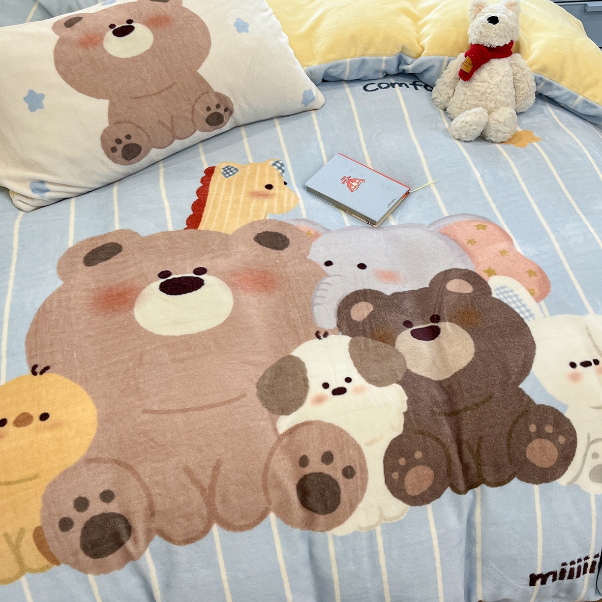 91家纺网 家纺一手货源 找家纺 桃子家居 2025新品A类正版授权miiiiichan咪酱大版卡通数码印花加厚牛奶绒系列四件套 绒大版-咪酱奶油伙伴