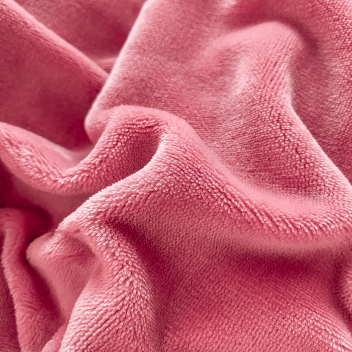 91家纺网 家纺一手货源 找家纺 富馨莱 2025新款牛奶绒纯色双拼被套 绒双拼胭脂红+浅灰