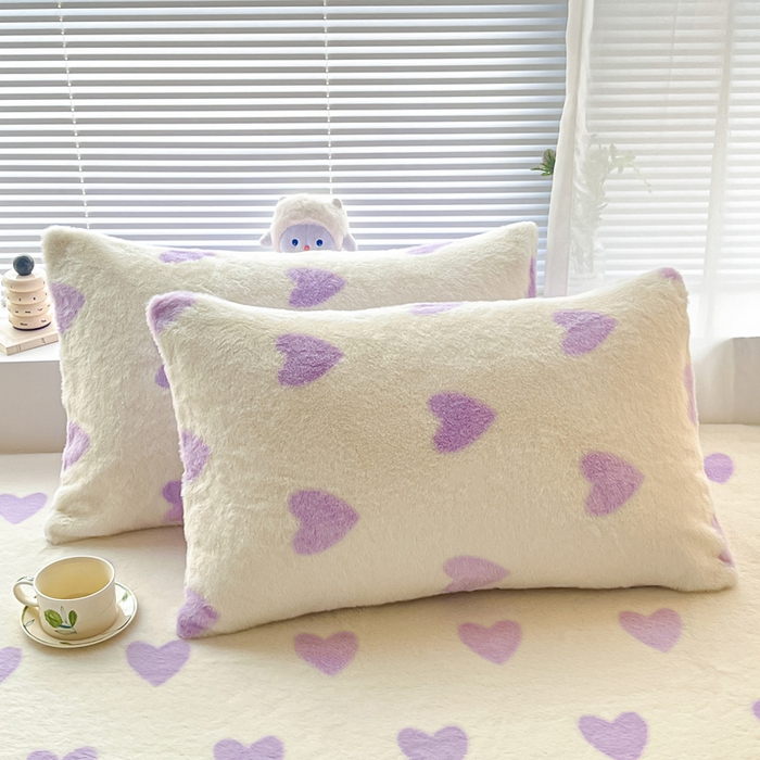 91家纺网 家纺一手货源 找家纺 （总）雅居纺家纺 2025新款高克重兔绒印花单枕套-爱心