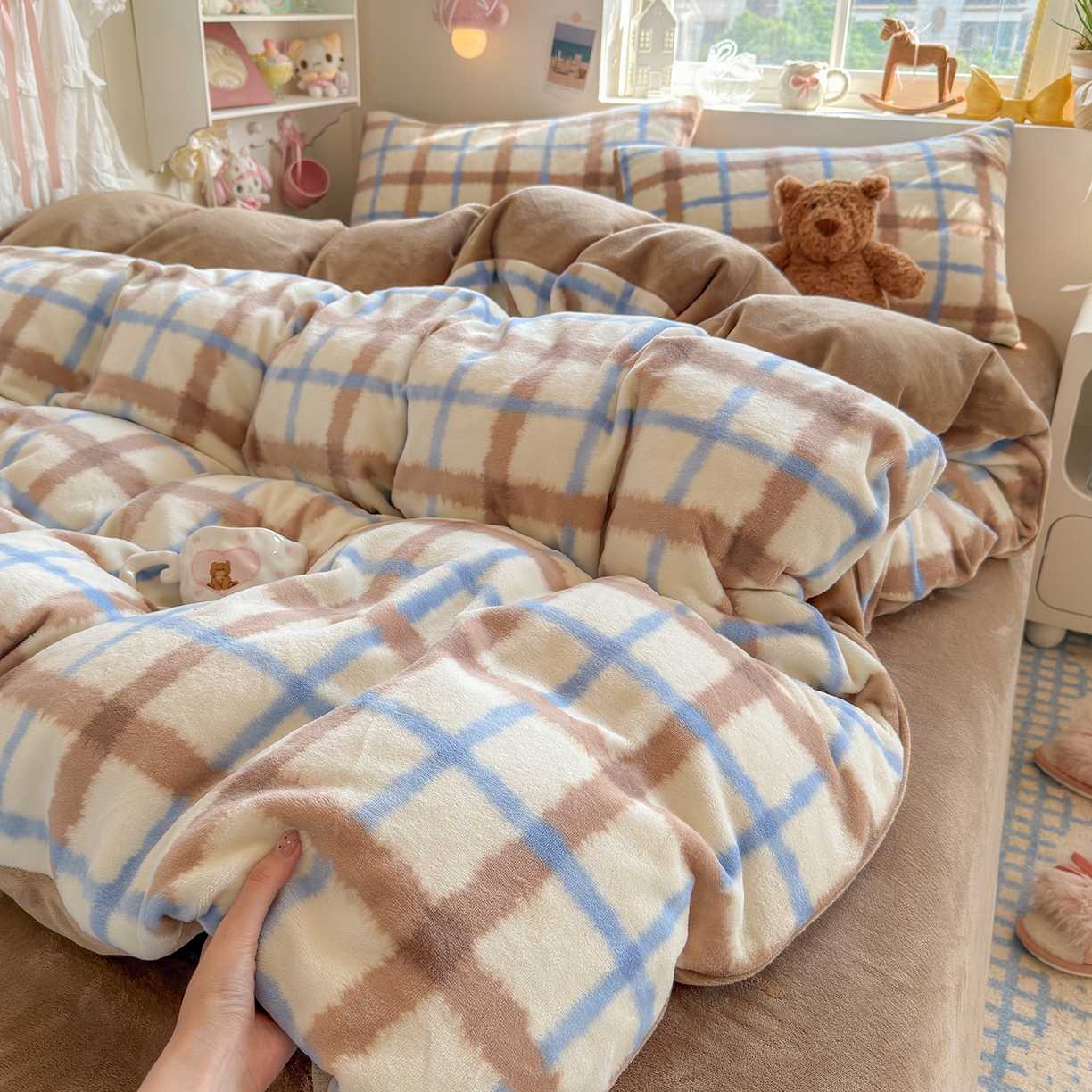 91家纺网 家纺一手货源 找家纺 罗亿家纺 2025新款ins小清新少女奶油卡通可爱加厚200克牛奶绒四件套【3.6公斤】（小红书推荐） 奶油小方