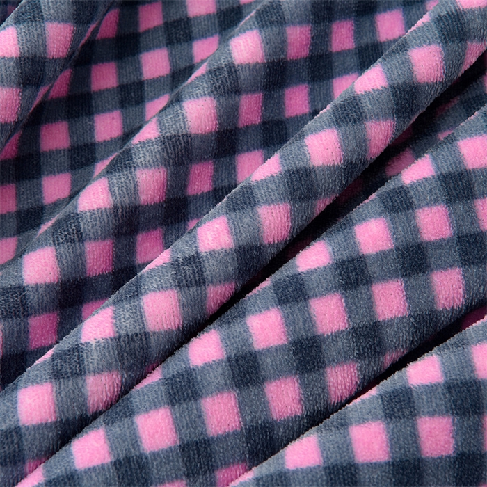 91家纺网 家纺一手货源 找家纺 茉保家纺 2025新款无印风款牛奶绒床盖 紫小格