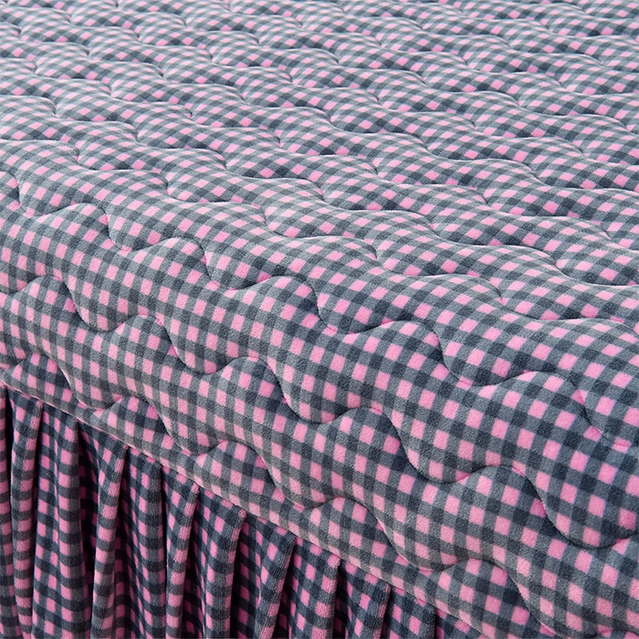 91家纺网 家纺一手货源 找家纺 茉保家纺 2025新款无印风款牛奶绒床盖 紫小格