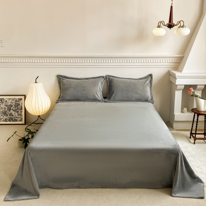 91家纺网 家纺一手货源 找家纺 富馨莱 2025新款牛奶绒纯色双拼被套 绒樱花粉