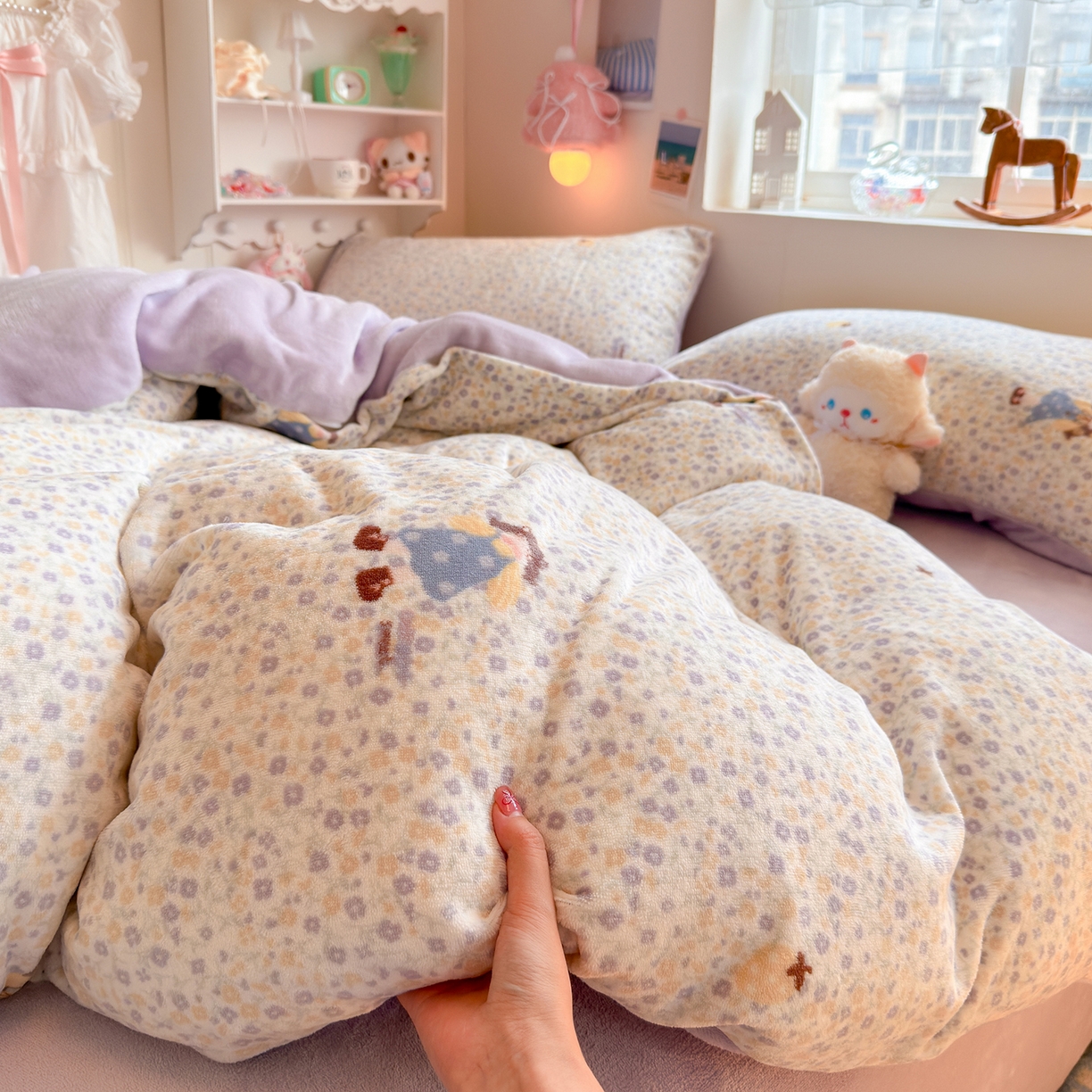 91家纺网 家纺一手货源 找家纺 罗亿家纺 2025新款ins小清新少女奶油卡通可爱加厚200克牛奶绒四件套【3.6公斤】（小红书推荐） 楠笙