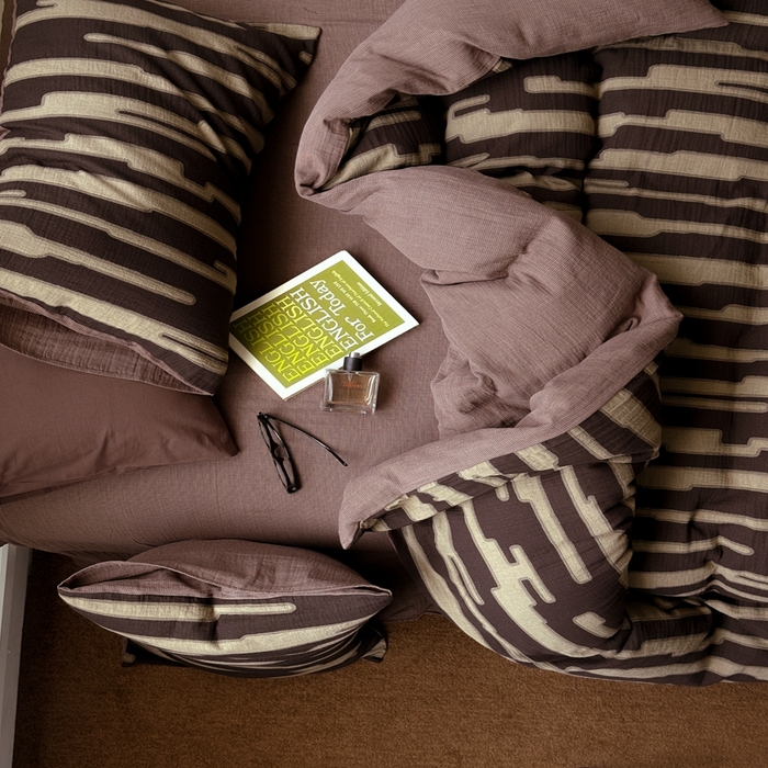 91家纺网 家纺一手货源 找家纺 棉小二-2025新款全棉色织提花被 黑布林