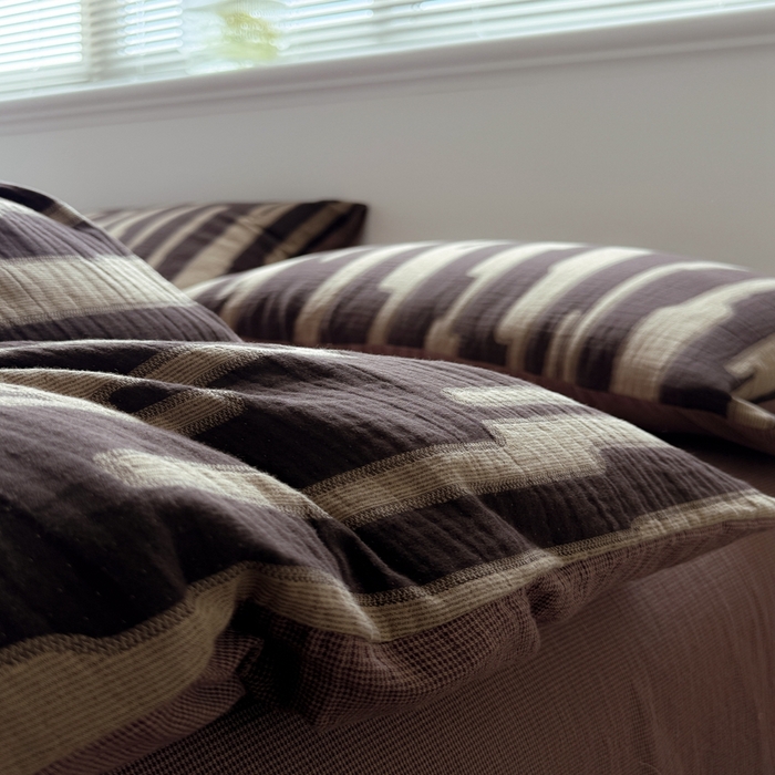 91家纺网 家纺一手货源 找家纺 棉小二-2025新款全棉色织提花被 黑布林