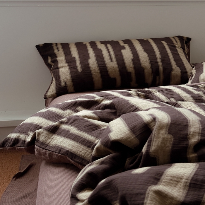 91家纺网 家纺一手货源 找家纺 棉小二-2025新款全棉色织提花被 黑布林