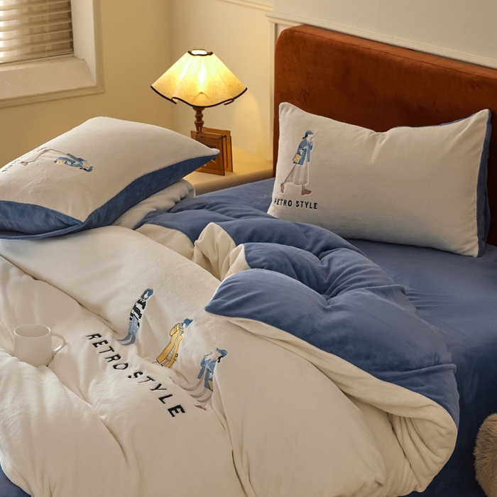 91家纺网 家纺一手货源 找家纺 ONE TWO ONE 121 新品【牛奶绒刺绣四件套】2025毛毯被子四件套单件床单被套床笠珊瑚绒牛奶绒冬被法兰绒兔毛绒 baby-雾兰