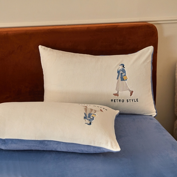 91家纺网 家纺一手货源 找家纺 ONE TWO ONE 121 新品【牛奶绒刺绣四件套】2025毛毯被子四件套单件床单被套床笠珊瑚绒牛奶绒冬被法兰绒兔毛绒 baby-雾兰