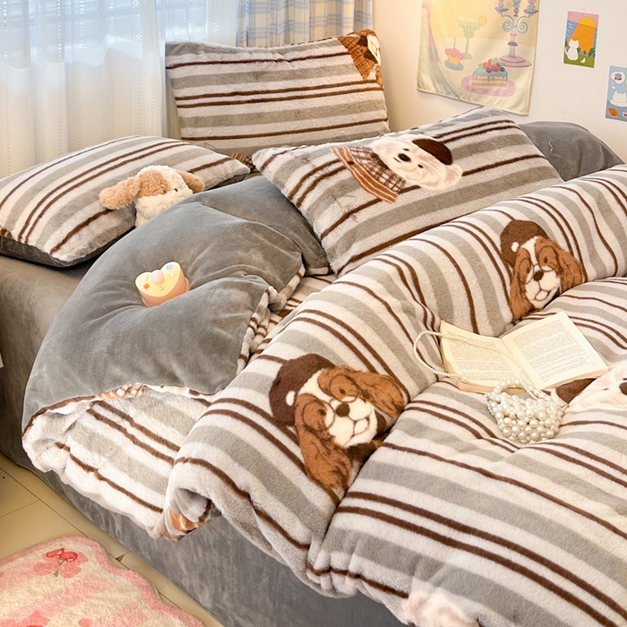 91家纺网 家纺一手货源 找家纺 雅居纺家纺 2025新款保暖舒适兔绒印花四件套 博士狗