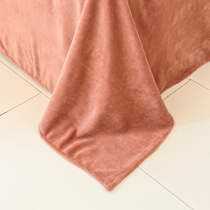 91家纺网 家纺一手货源 找家纺 雅居纺家纺 2025新款保暖舒适兔绒印花四件套 焦糖豹纹