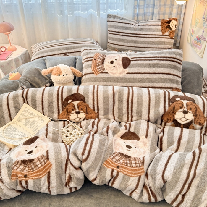 91家纺网 家纺一手货源 找家纺 雅居纺家纺 2025新款保暖舒适兔绒印花四件套 博士狗