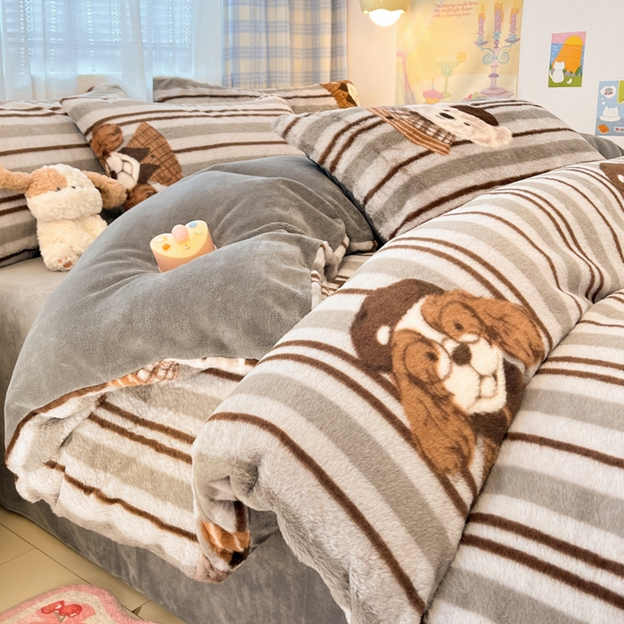 91家纺网 家纺一手货源 找家纺 雅居纺家纺 2025新款保暖舒适兔绒印花四件套 博士狗