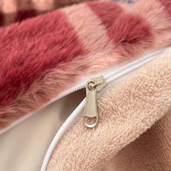 91家纺网 家纺一手货源 找家纺 雅居纺家纺 2025新款保暖舒适兔绒印花四件套 幸福小黑猫