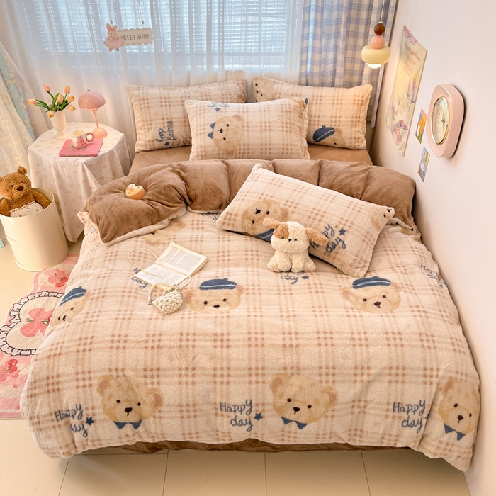 91家纺网 家纺一手货源 找家纺 雅居纺家纺 2025新款保暖舒适兔绒印花四件套 幸福熊熊