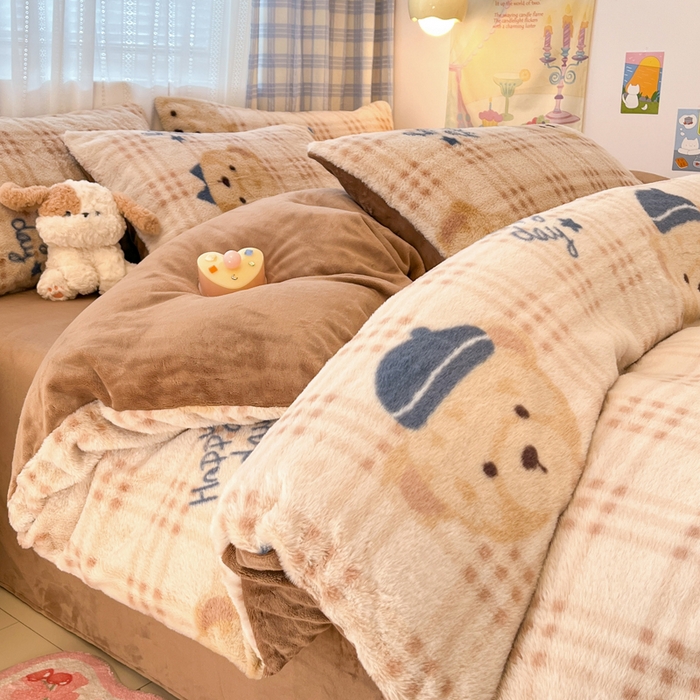 91家纺网 家纺一手货源 找家纺 雅居纺家纺 2025新款保暖舒适兔绒印花四件套 幸福熊熊