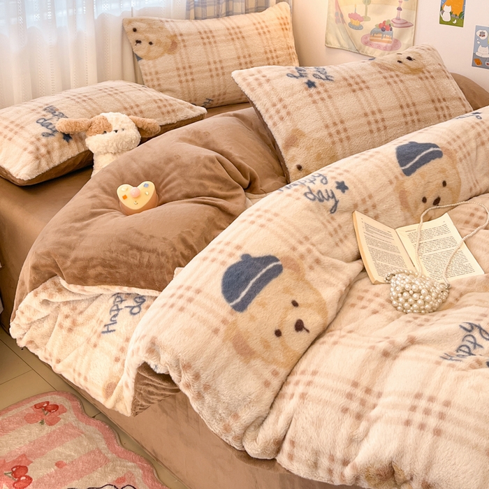 91家纺网 家纺一手货源 找家纺 雅居纺家纺 2025新款保暖舒适兔绒印花四件套 幸福熊熊