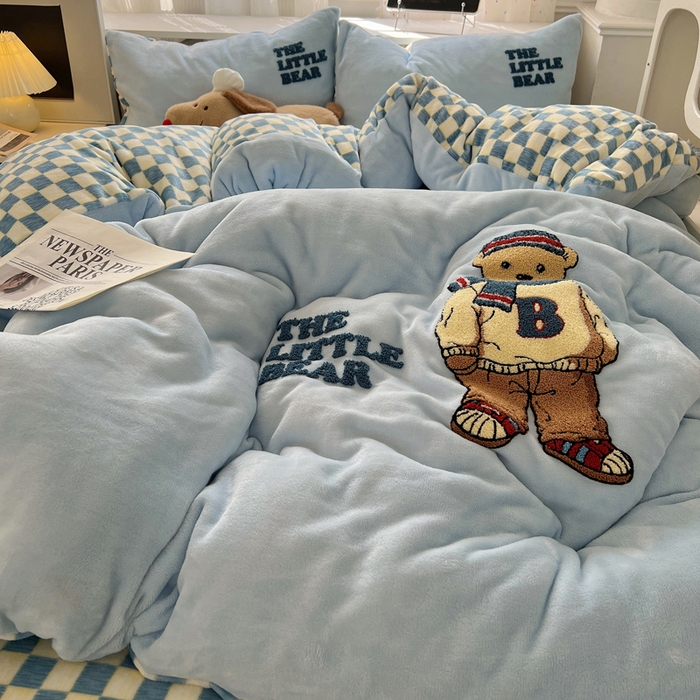 91家纺网 家纺一手货源 找家纺 雅居纺家纺 2025新款加厚牛奶绒毛巾绣卡通四件套 绅士小熊