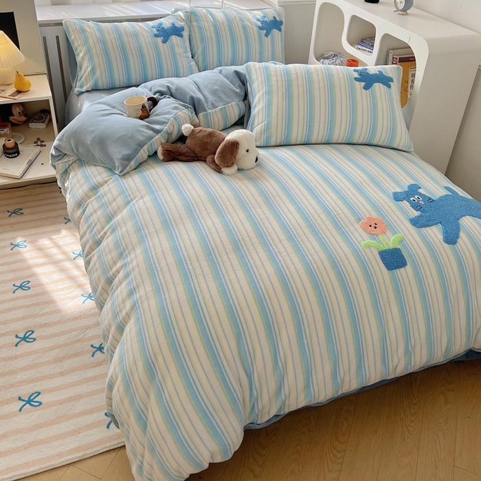 91家纺网 家纺一手货源 找家纺 雅居纺家纺 2025新款加厚牛奶绒毛巾绣卡通四件套 花盆小狗