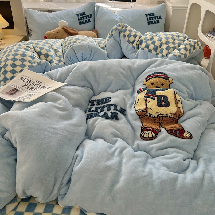 91家纺网 家纺一手货源 找家纺 雅居纺家纺 2025新款加厚牛奶绒毛巾绣卡通四件套 绅士小熊