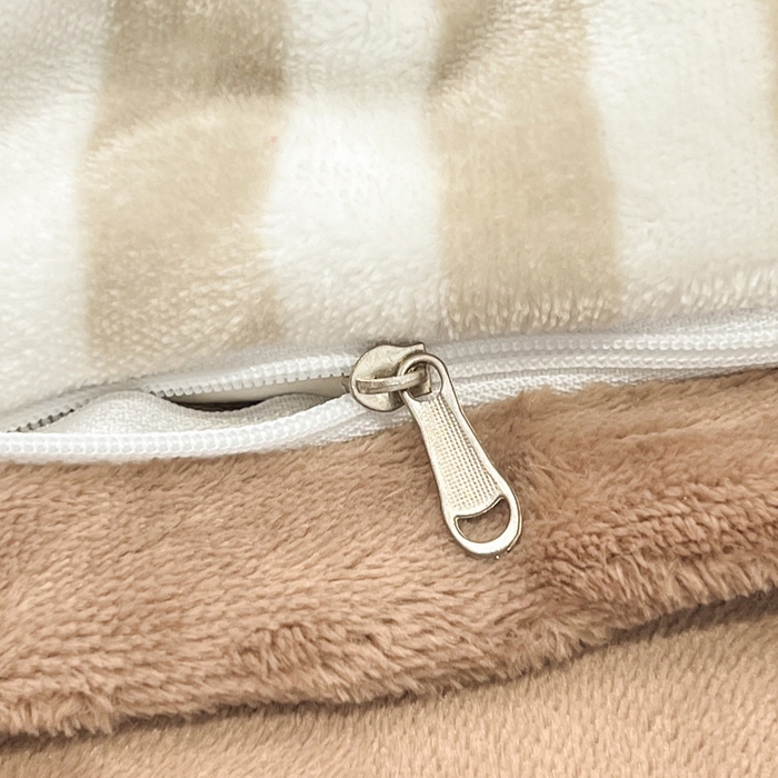 91家纺网 家纺一手货源 找家纺 雅居纺家纺 2025新款加厚牛奶绒毛巾绣卡通四件套 小狮子乐园