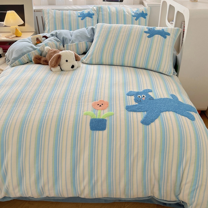 91家纺网 家纺一手货源 找家纺 雅居纺家纺 2025新款加厚牛奶绒毛巾绣卡通四件套 花盆小狗