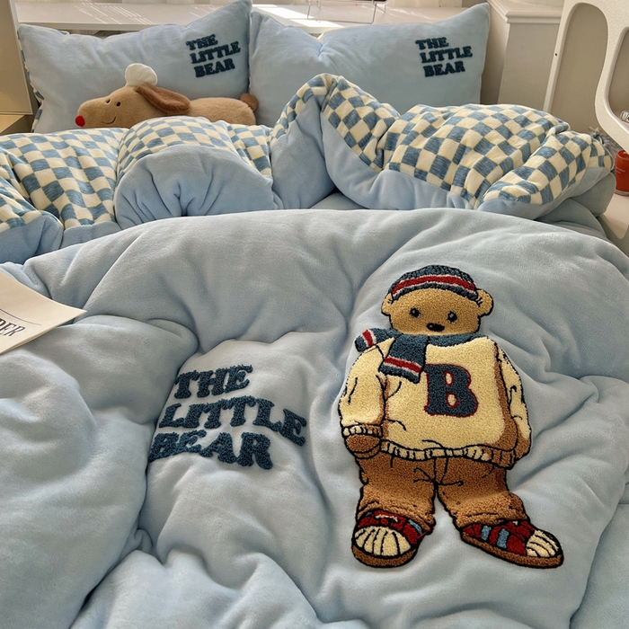 91家纺网 家纺一手货源 找家纺 雅居纺家纺 2025新款加厚牛奶绒毛巾绣卡通四件套 绅士小熊