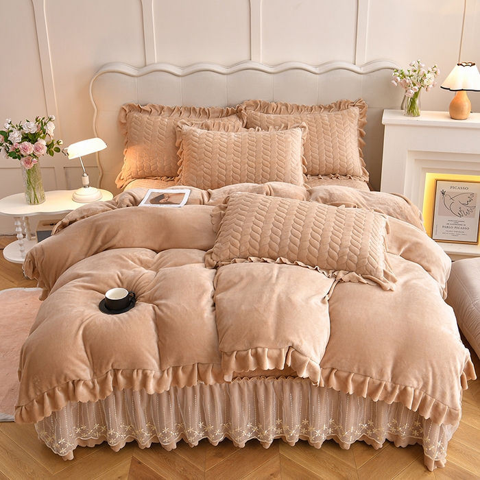 91家纺网 家纺一手货源 找家纺 铠畅家纺 2025新款丰眠系列牛奶绒床盖四件套 丰眠-奶油咖