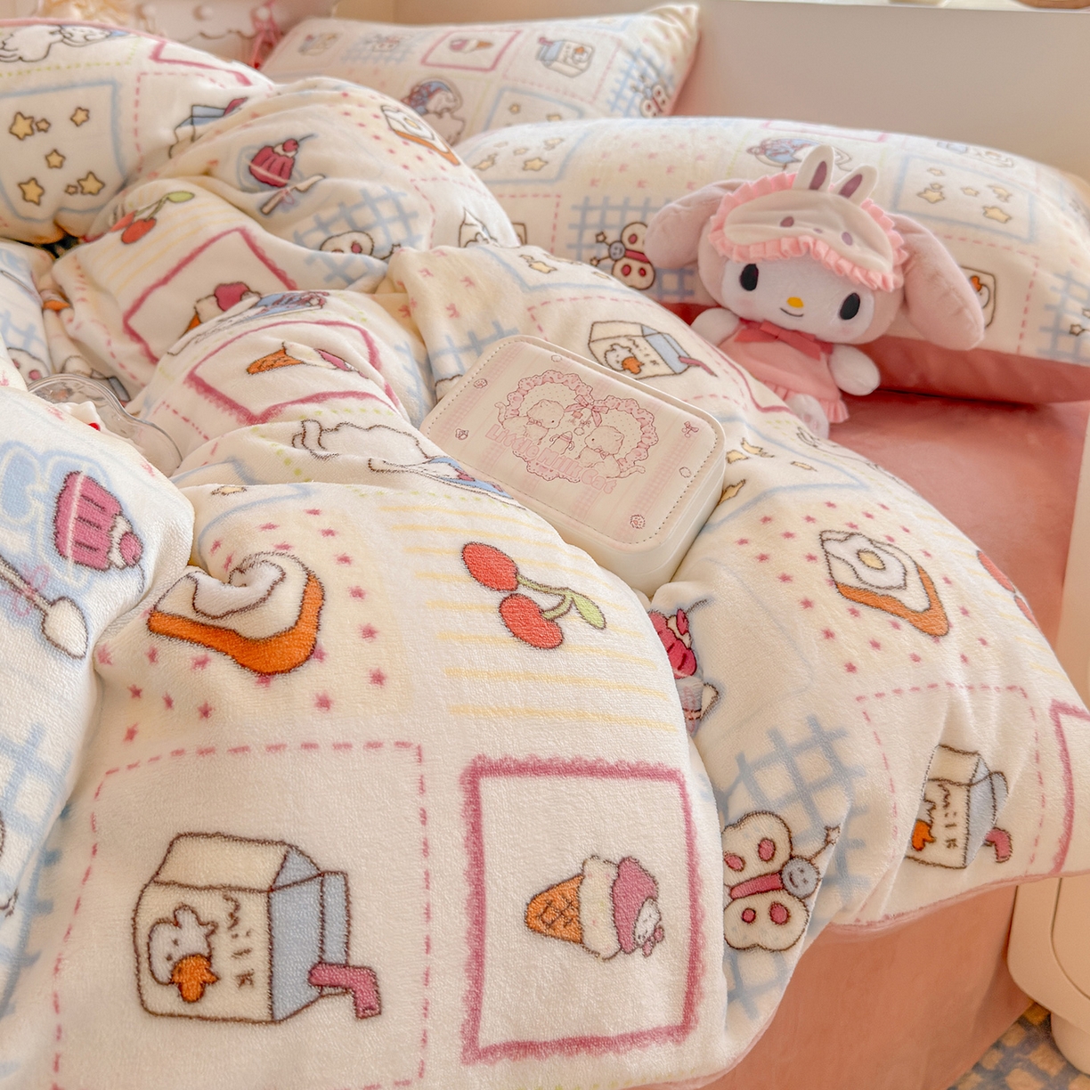 91家纺网 家纺一手货源 找家纺 罗亿家纺 2025新款ins小清新少女奶油卡通可爱加厚200克牛奶绒四件套【3.6公斤】（小红书推荐） 甜品屋