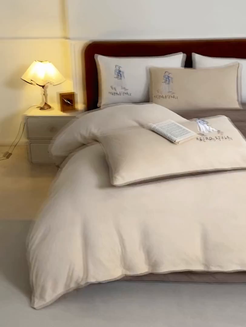 91家纺网 家纺一手货源 找家纺 ONE TWO ONE 121 新品【牛奶绒刺绣四件套】2025毛毯被子四件套单件床单被套床笠珊瑚绒牛奶绒冬被法兰绒兔毛绒 baby-棕咖