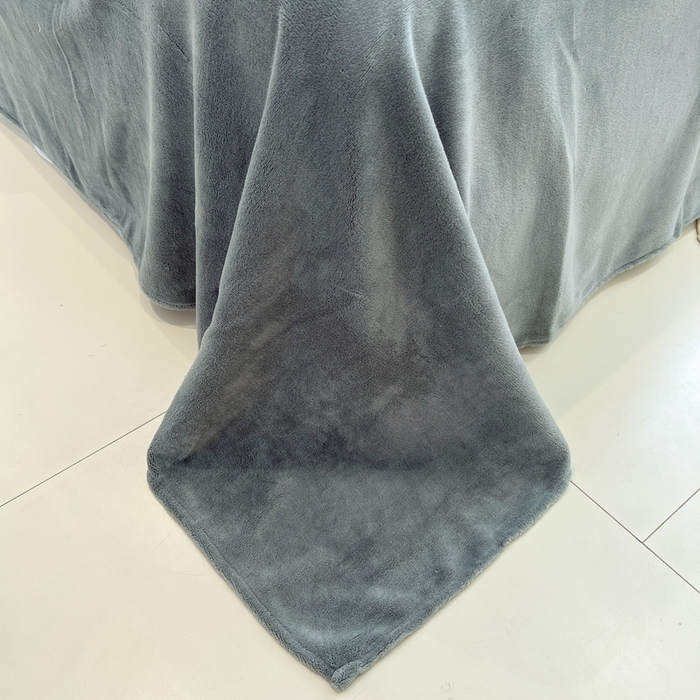 91家纺网 家纺一手货源 找家纺 雅居纺家纺 2025新款加厚牛奶绒毛巾绣卡通四件套 搞怪腊肠狗