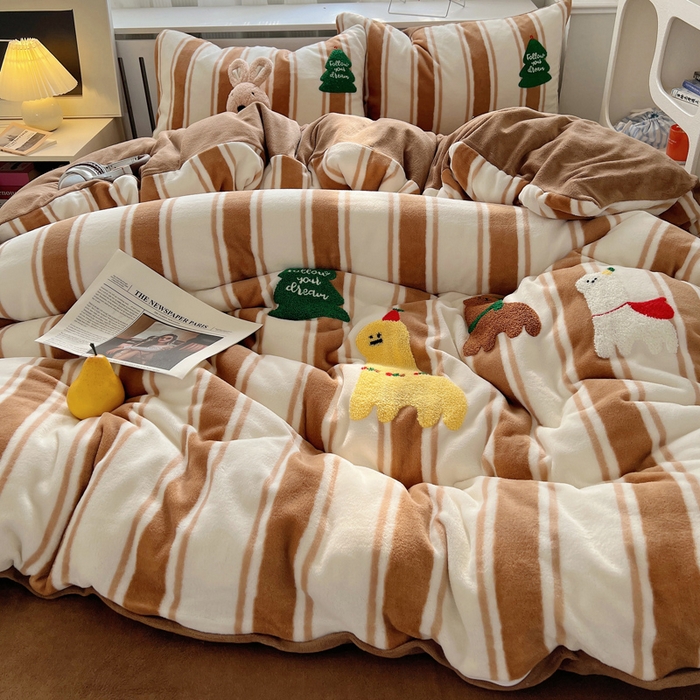 91家纺网 家纺一手货源 找家纺 雅居纺家纺 2025新款加厚牛奶绒毛巾绣卡通四件套 小羊坨