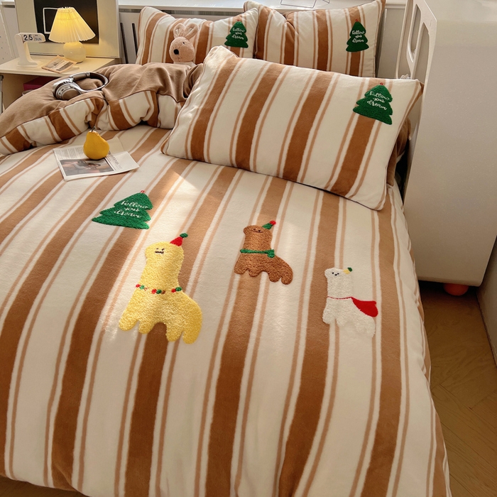 91家纺网 家纺一手货源 找家纺 雅居纺家纺 2025新款加厚牛奶绒毛巾绣卡通四件套 小羊坨