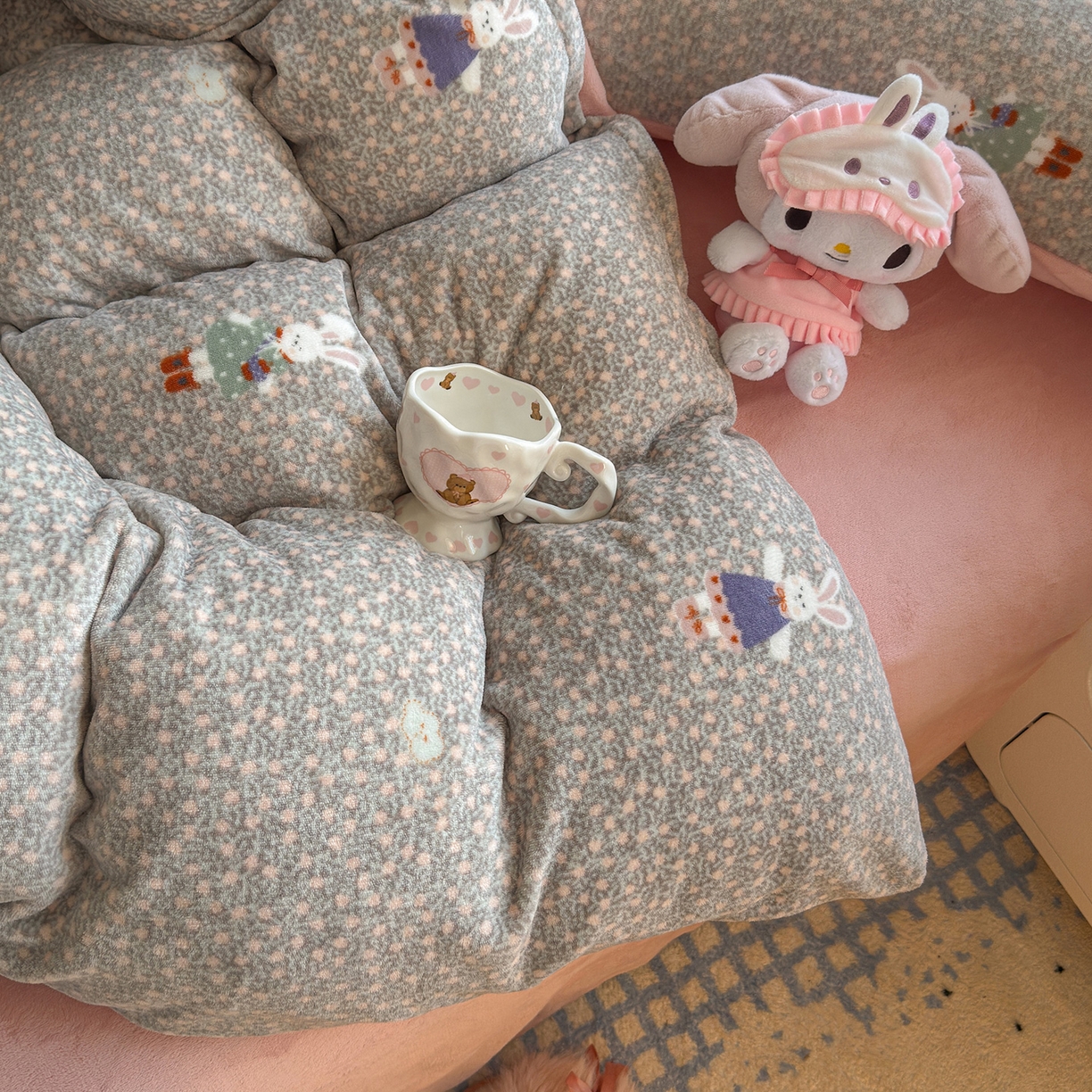 91家纺网 家纺一手货源 找家纺 罗亿家纺 2025新款ins小清新少女奶油卡通可爱加厚200克牛奶绒四件套【3.6公斤】（小红书推荐） 萱花