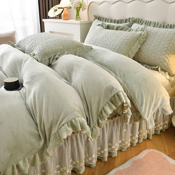 91家纺网 家纺一手货源 找家纺 铠畅家纺 2025新款丰眠系列牛奶绒床盖四件套 丰眠-海藻青