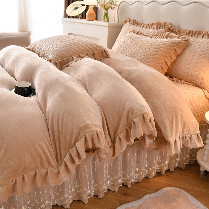 91家纺网 家纺一手货源 找家纺 铠畅家纺 2025新款丰眠系列牛奶绒床盖四件套 丰眠-奶油咖