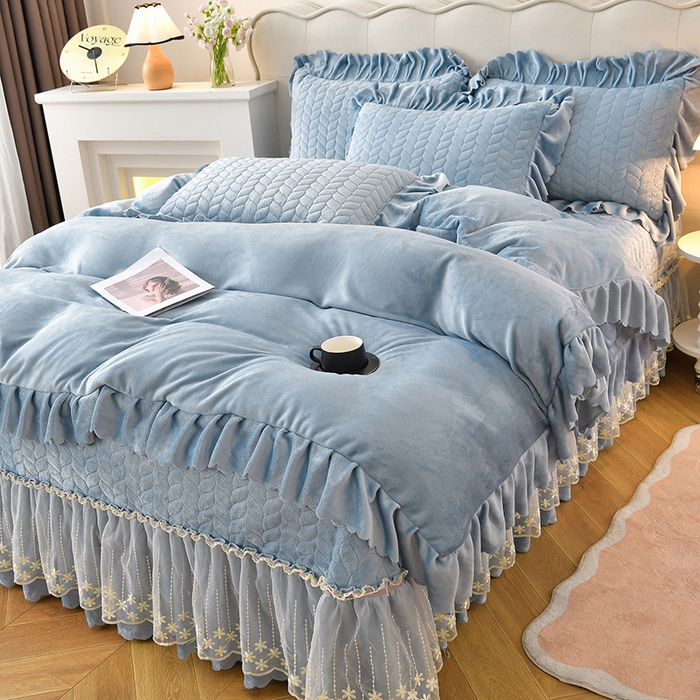 91家纺网 家纺一手货源 找家纺 铠畅家纺 2025新款丰眠系列牛奶绒床盖四件套 丰眠-雾蓝