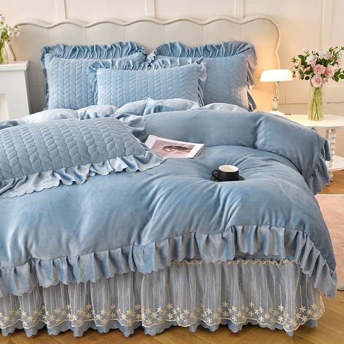 91家纺网 家纺一手货源 找家纺 铠畅家纺 2025新款丰眠系列牛奶绒床盖四件套 丰眠-雾蓝