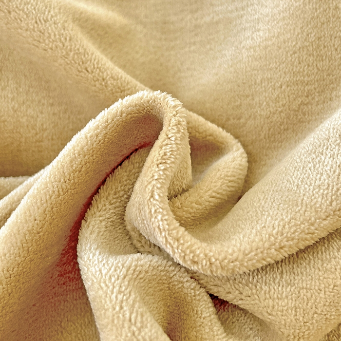 91家纺网 家纺一手货源 找家纺 富馨莱 2025新款牛奶绒纯色双拼被套 双拼卡其+奶咖