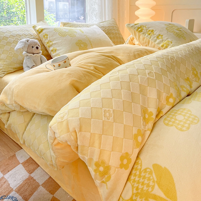 雅居纺家纺 2025新款立体雕花牛奶绒四件套-幸运花系列 幸运花-米黄