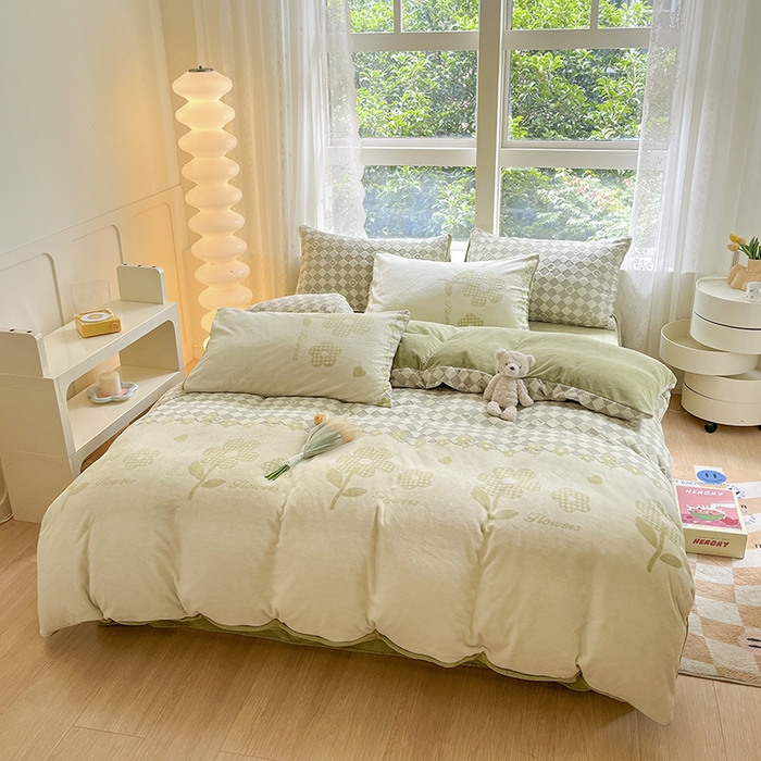 91家纺网 家纺一手货源 找家纺 雅居纺家纺 2025新款立体雕花牛奶绒四件套-幸运花系列 幸运花-绿