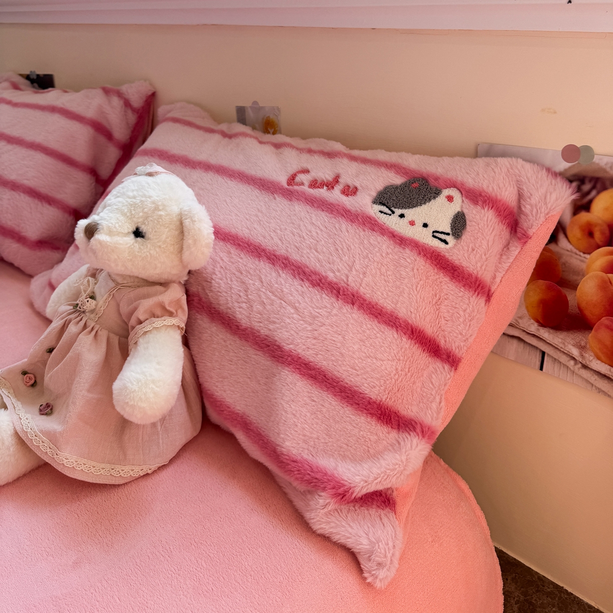 91家纺网 家纺一手货源 找家纺 （总）雅居纺家纺 2025新款兔绒毛牛奶绒毛巾绣四件套