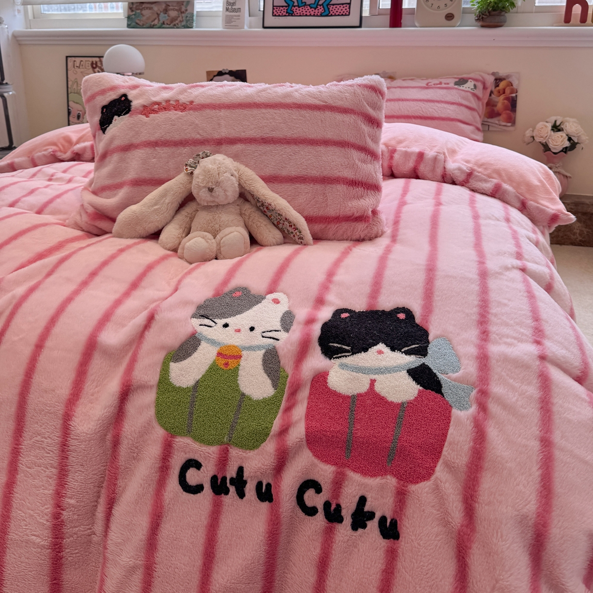 91家纺网 家纺一手货源 找家纺 （总）雅居纺家纺 2025新款兔绒毛牛奶绒毛巾绣四件套