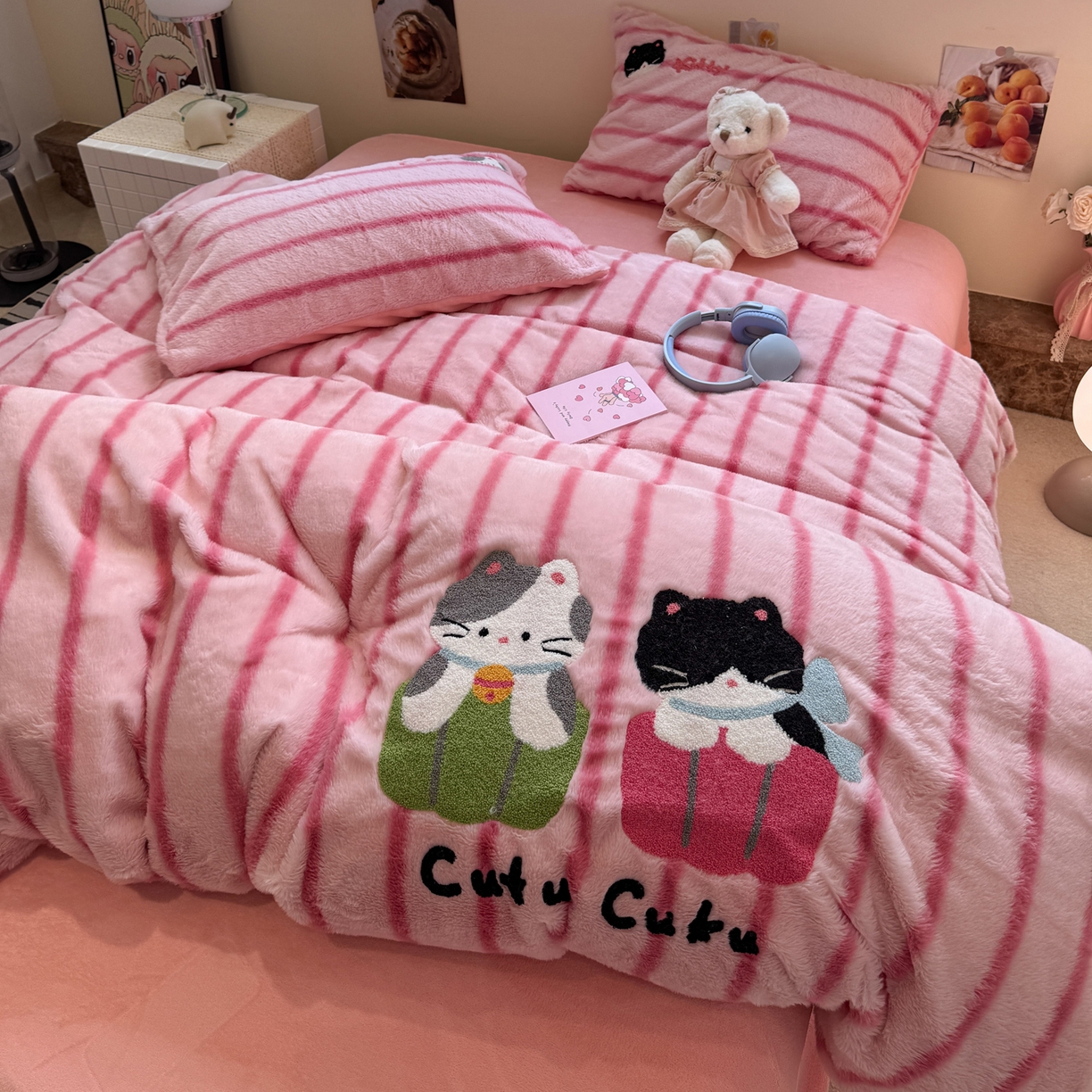 91家纺网 家纺一手货源 找家纺 （总）雅居纺家纺 2025新款兔绒毛牛奶绒毛巾绣四件套