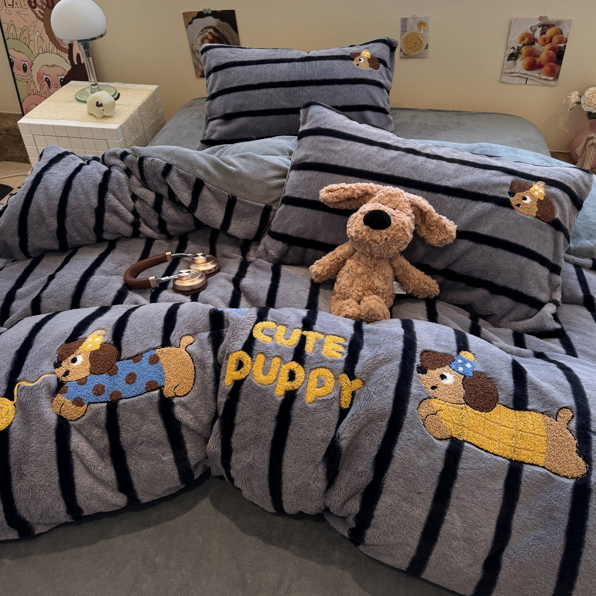 91家纺网 家纺一手货源 找家纺 （总）雅居纺家纺 2025新款兔绒毛牛奶绒毛巾绣四件套