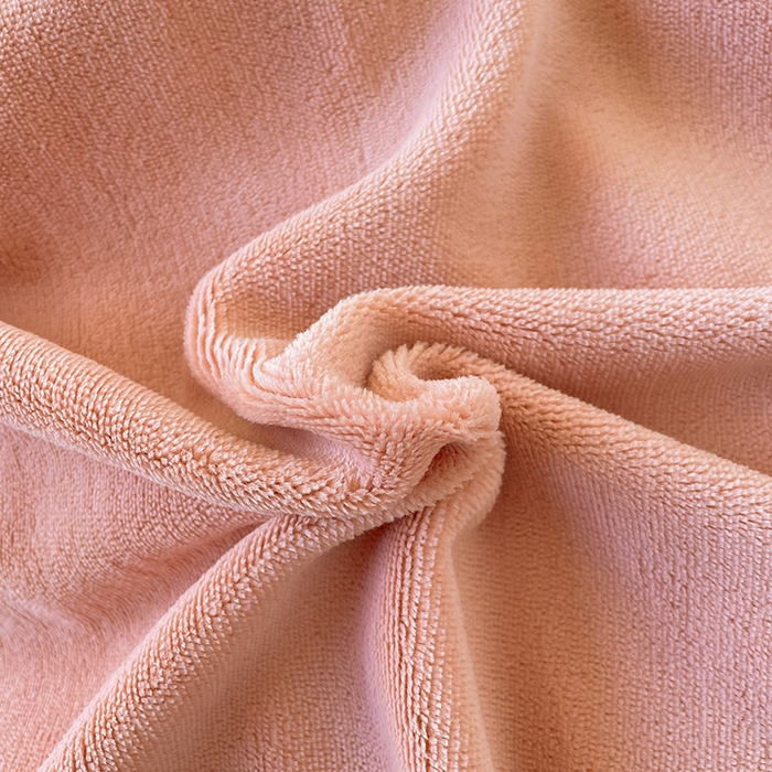 91家纺网 家纺一手货源 找家纺 富馨莱 2025新款牛奶绒纯色双拼被套 双拼奶油玉+绅士灰