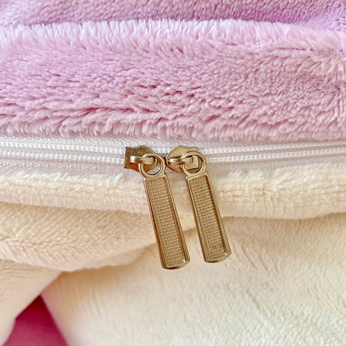 91家纺网 家纺一手货源 找家纺 富馨莱 2025新款牛奶绒纯色双拼被套 双拼糯紫+奶昔白