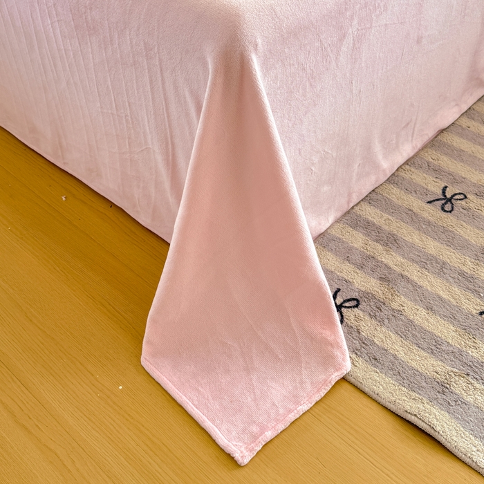 91家纺网 家纺一手货源 找家纺 恋佳居 2025新款卡通毛巾绣牛奶绒绣花四件套 甜品时光